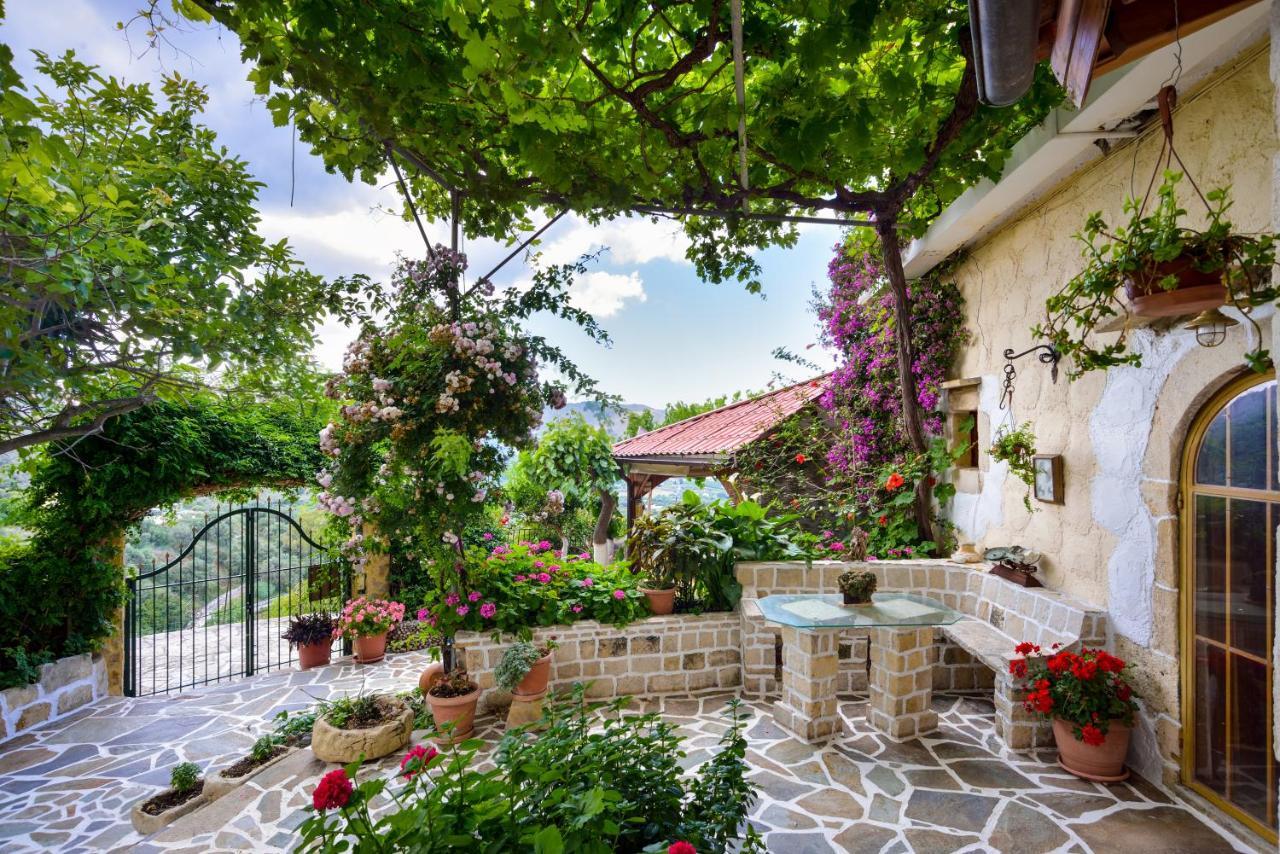 Villa Kapasa Mathés Exteriör bild